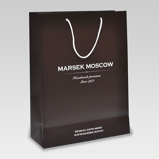 бумажный пакет коричневого цвета с логотипом Marsek Moscow
